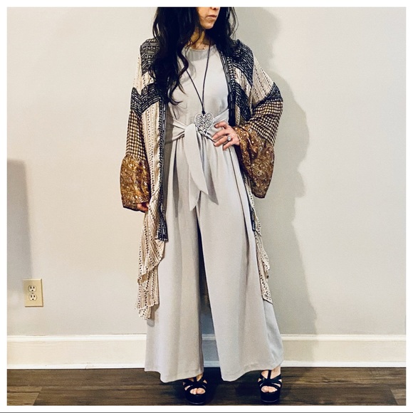 ✨LAST ONE✨Short sleeves front knot detail jumpsuit - Picture 4 of 8